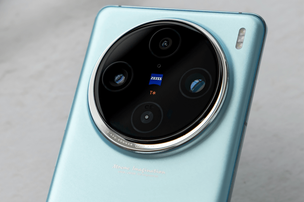 Vivo X100 Pro menggunakan Dimensity 9300