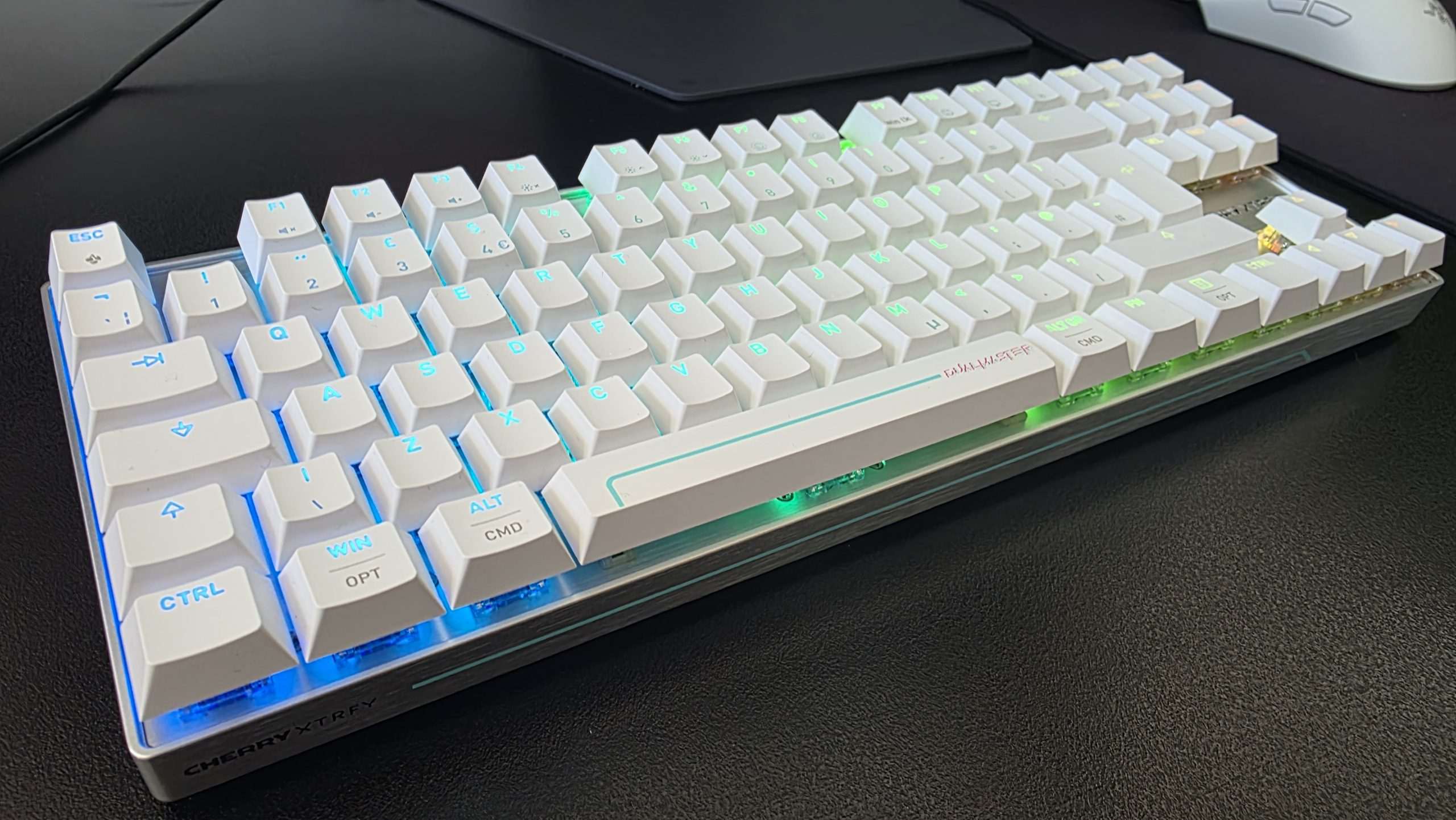 Perlukah Polling Rate 8.000Hz untuk Keyboard dan Mouse di 2026?