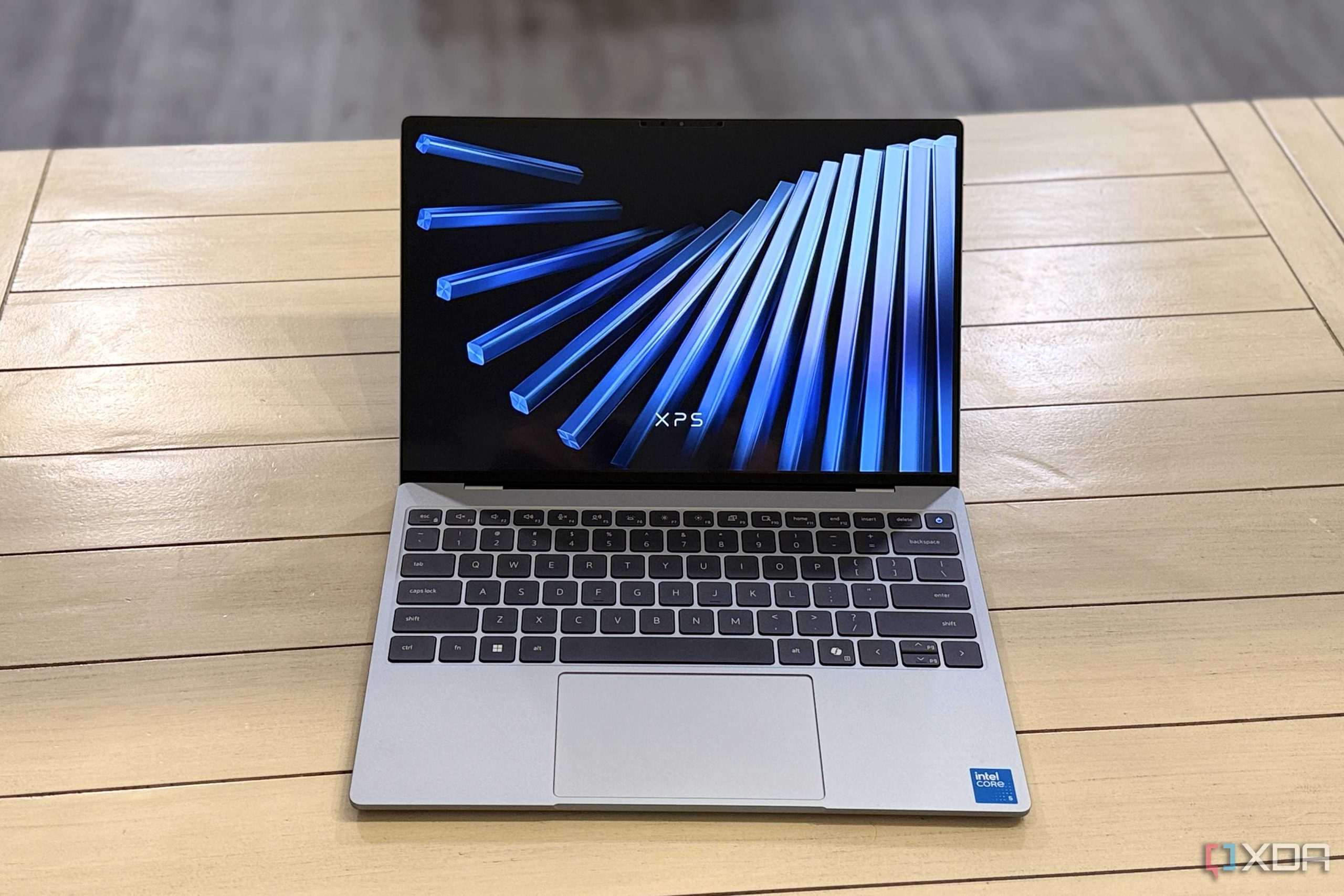 Review Dell XPS 13 (2026): Laptop Cantik, Tapi Ada Masalah Klasik
