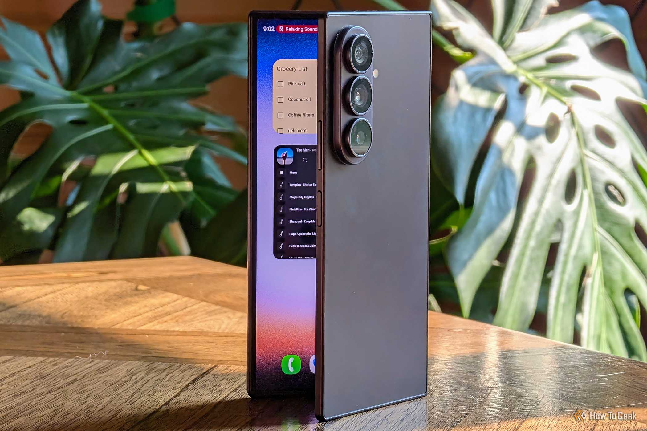Galaxy Z Fold 8 Ultra: Bukan yang Paling Unik, Tapi yang Terbaik